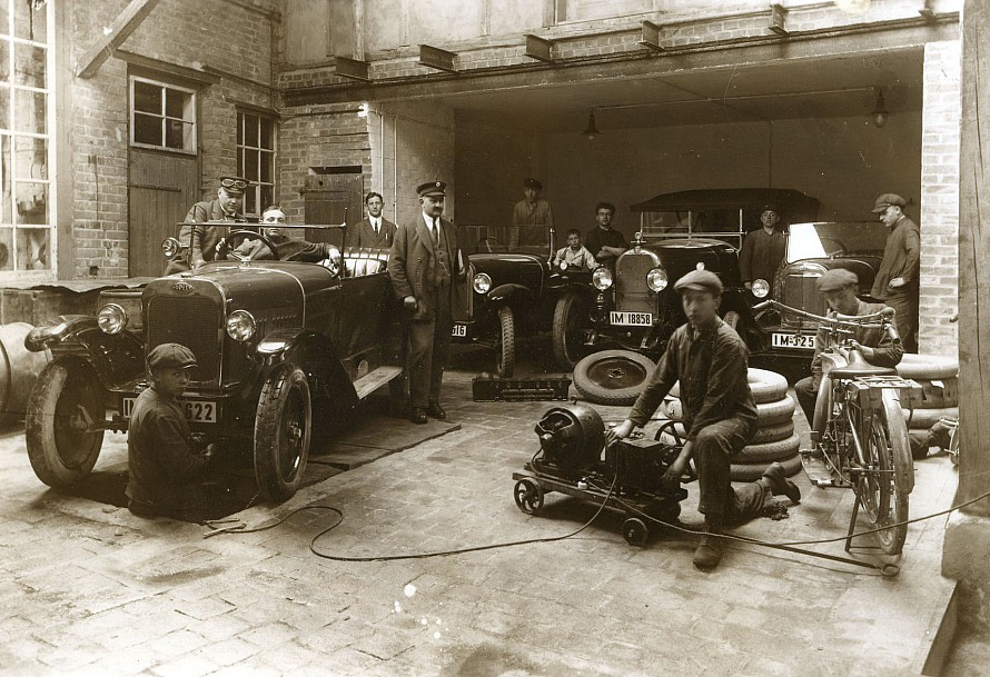 1930 Opel Werkstatt